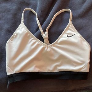 Nike bra size M